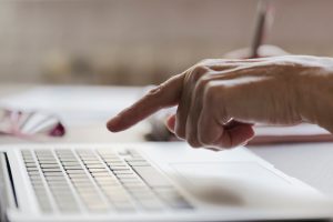 چگونه نرخ پاسخ‌ دهی نظرسنجی‌ ها را افزایش دهیم؟